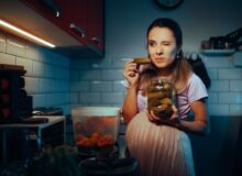 Poftele în sarcină: de ce apar și cum să le gestionezi sănătos