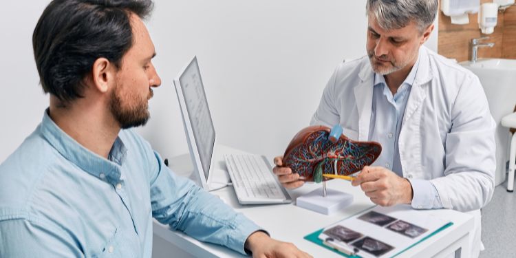 ciroza hepatica, ce este ciroza hepatica, factori de risc pentru ciroza hepatica, ciroza hepatica cauze, ciroza hepatica simptome, stadii ciroza hepatica, ciroza hepatica diagnostic, analize de sange pentru ciroza hepatica, ciroza hepatica tratament, ciroza hepatica posbile complicatii, sfaturi ciroza hepatica, ciroza hepatica se vindeca,