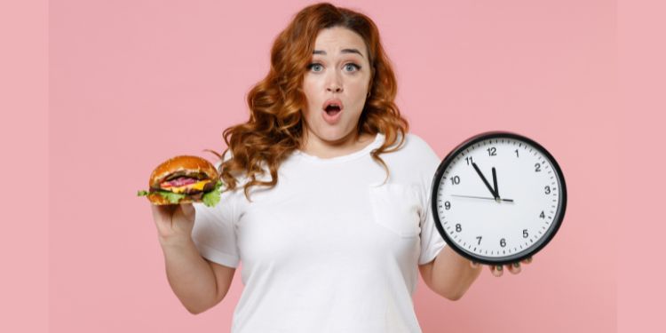 obezitatea si rezistenta la insulina in hipercolesterolemie, factori de risc pentru hipercolesterolemie, simptomele hipercolesterolemiei, hipercolesterolemie diagnostic si depistare, tratamentul hipercolesterolemiei, rolul dietei in hipercolesterolemie, alimente recomandate in hipercolesterolemie, alimente de evitat in hipercolesterolemie, complicatiile hipercolesterolemiei, preventia hipercolesterolemiei,