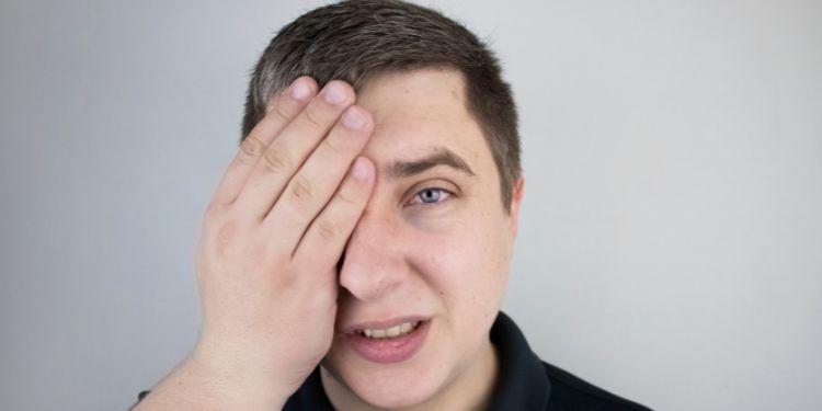 tipuri de uveita, uveita cauze, cum se stabileste diagnosticul de uveita, alternative de tratament pentru uveita, complicatii si riscuri asociate cu uveita, recomandari uveita, 