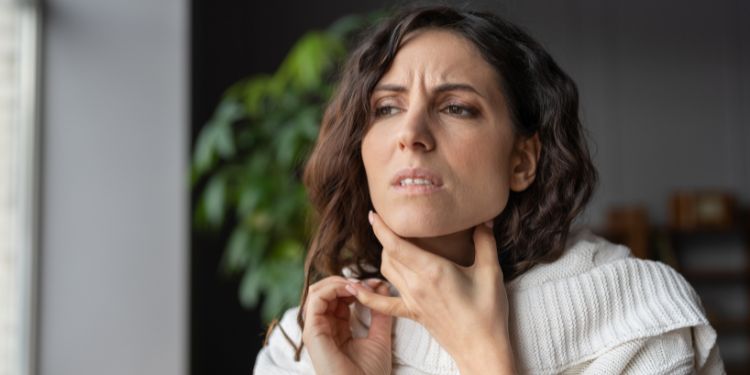 trusa medicala pentru raceala si gripa, ce trebuie sa contina trusa medicala pentru raceala si gripa, simptome raceala gripa si COVID-19,