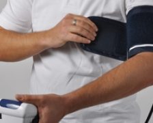 Controlul tensiunii arteriale salveaza vieti