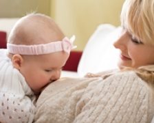 Laptele matern scade, in viitor, riscul cardiovascular la copii si adolescenti