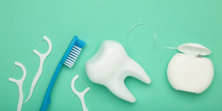 cum puteti preveni atractia gingivala,
