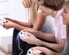 Jocurile pe calculator ar putea trata depresia adolescentilor