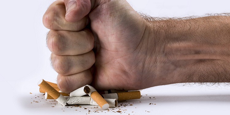 Zece motive pentru a renunța la fumat