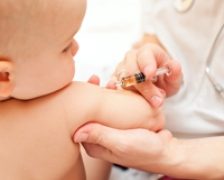 Vaccinarea pneumococica la copii, recomandata de 82% dintre medicii romani
