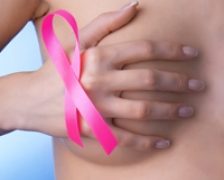Autoexaminarea sanilor – primul pas in depistarea cancerului mamar