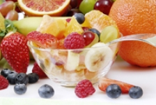 Cinci portii de legume si fructe pe zi, suficiente pentru a ramane sanatosi