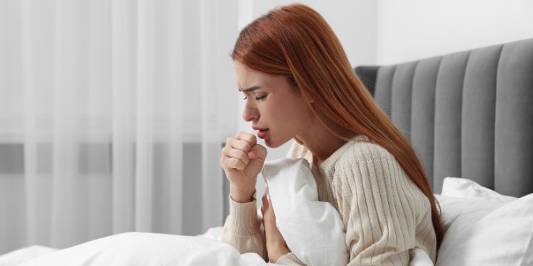 tusea nocturna la adulti, ce cauze are tusea nocturna, tuse nocturna cand sa mergeti la doctor, de ce este tusea mai intensa seara, ce afectiuni dau tuse nocturna, tuse nocturna tratament,