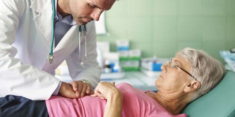 tulburari digestive asociate cu inaintarea in varsta, cum se schimba digestia odata cu varsta, tulburari digestive dupa varsta de 60 de ani,
