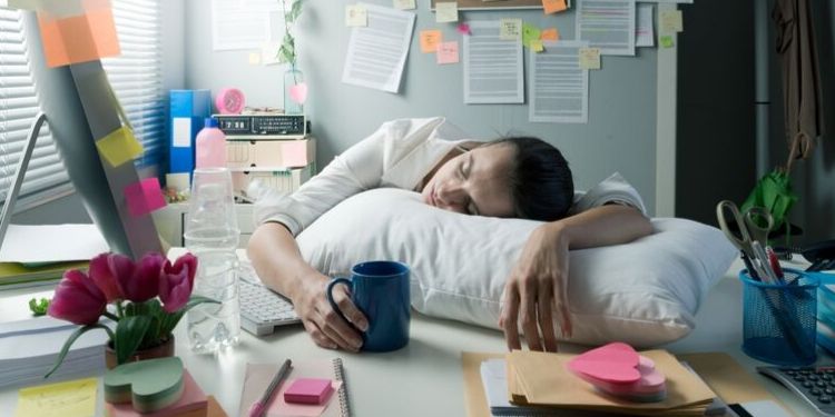 Cum poţi să slăbeşti în timp ce dormi | Dietă şi slăbire, Sănătate | zeinherbal.ro