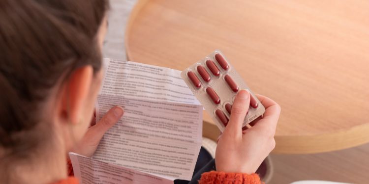 atacul de guta preventie, medicatie, atentie la medicamente,