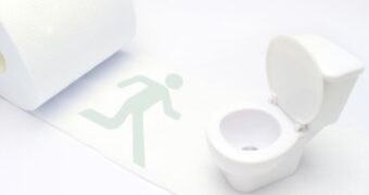 Urinare nocturnă frecventă? Cauze și soluții