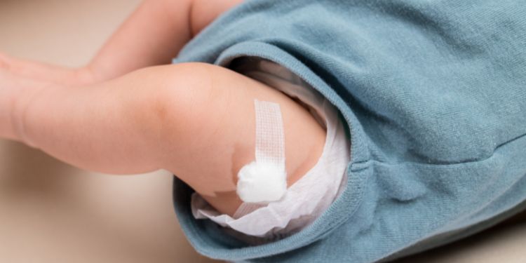 vaccinul hexavalent, ce este vaccinul hexavalent, ce rol are vaccinul hexavalent, cand se face vaccinul hexavalent, vaccinul hexavalent protectie oferita, ce contine vaccinul hexavalent, de ce boli protejeaza vaccinul hexavalent, beneficii vaccin hexavalent, reactii vaccin hexavalent,