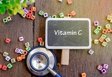 Administrata in doze mari, vitamina C ar putea fi eficienta impotriva cancerului