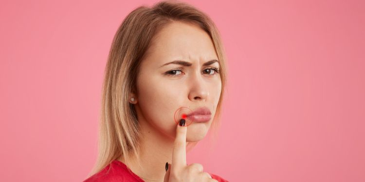 lipsa de vitamina B12 ulceratiile bucale, lipsa de vitamina B12 probleme de memorie, lipsa de vitamina B12 depresie, 