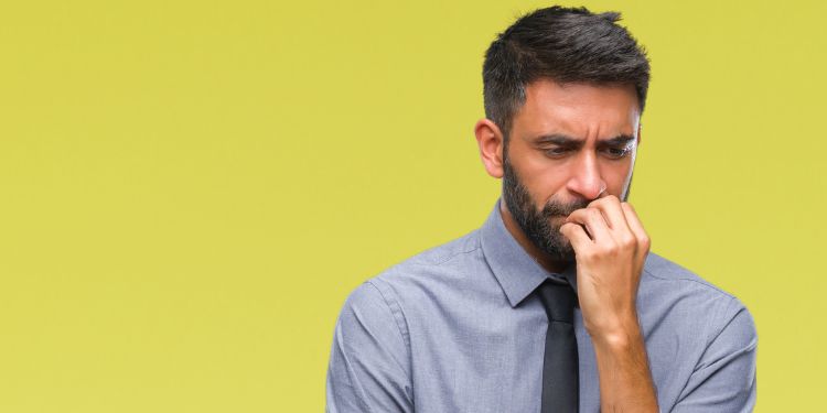 factori psihologici si emotionali legati de rosul unghiilor, asocierea rosului unghiilor cu tulburari psihice, 