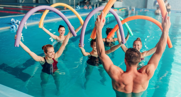 secundara_exercitii_inima_inainte de Inotul sau gimnastica in apa (aqua gym)