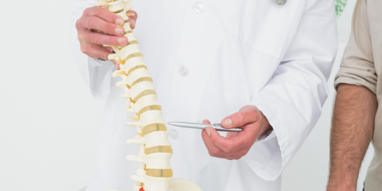 tratamentul coloanei vertebrale la vârstnici vertebră mare în regiunea cervicală