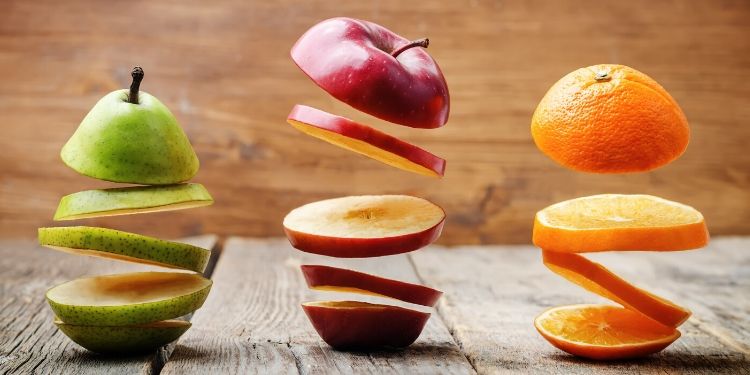 Mâncăm sau nu fructe în timpul dietei?