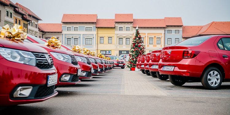 Extragerea pentru desemnarea câștigătorilor celor 20 de autoturisme Dacia, oferite de Catena, în direct la România TV