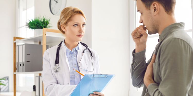ce cauze are tuse persistenta, care sunt semnalele de alarma pentru tusea persistenta, cat dureaza tusea persistenta, tuse persistenta tratament, tuse persistenta cand sa mergeti la medic,