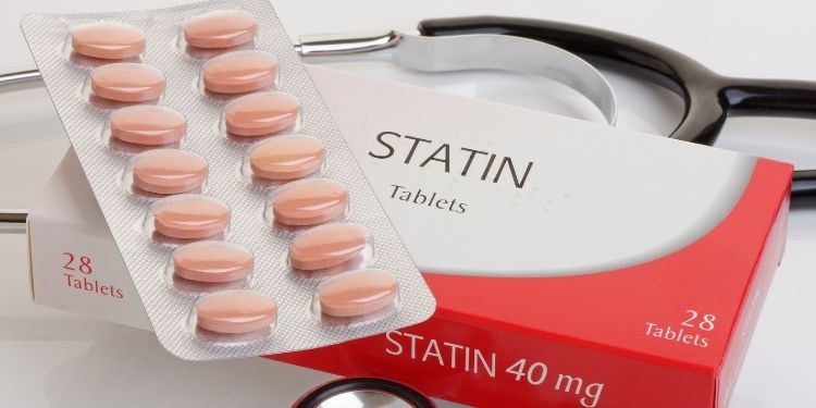 Riscul de deces scade cu 47% dacă în stadiile incipiente de COVID-19 se administrează statine