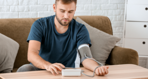 Hipertensiunea arterială la 30 de ani, risc crescut de declin cognitiv