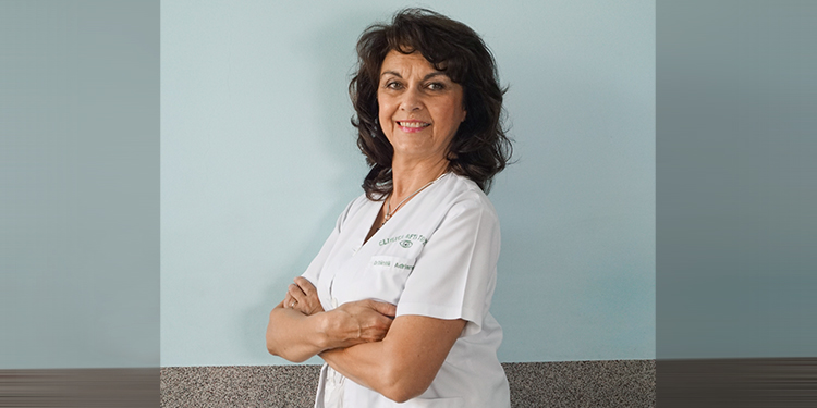 Prof. univ. dr. Adriana Stănilă: „Adulţii peste 40-45 de ani trebuie să lucreze la calculator cu ochelari prescrişi profesional”