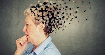 Gena „vinovată” de Alzheimer mai întâlnită la femei decât la bărbații