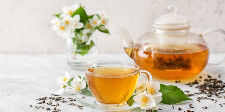 Beneficiile consumului de ceai de iasomie