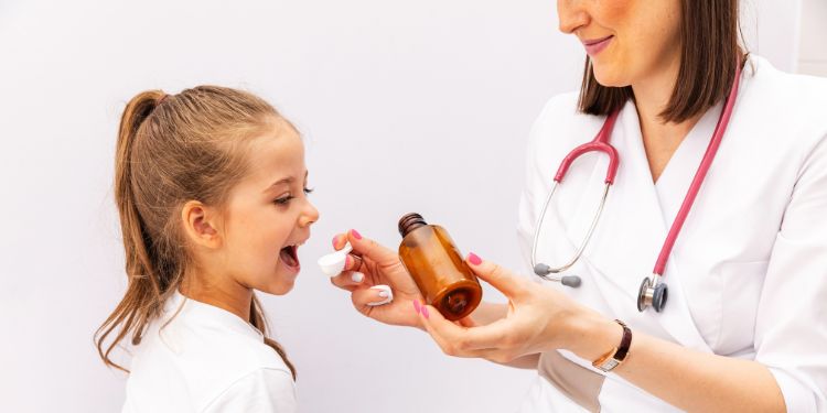 factori de risc pentru infectia cu hMPV, simptome infectia cu hMPV, simptome infectia cu metapneumovirus uman, infectia cu metapneumovirus uman tratament,