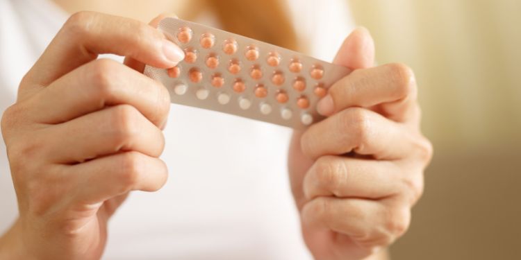 testosteron femei, testosteron marit la femei, testosteron femei valori normale, testosteron marit la femei solutii, cauze testosteron marit la femei,