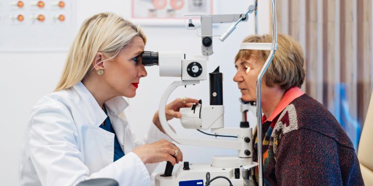 , surse alimentare de luteina, luteina ofera protectie UV, luteina retinopatia diabetica, luteina si sanatatea ochilor, luteina si cataracta, luteina ce este, luteina surse alimentare, luteina beneficii,