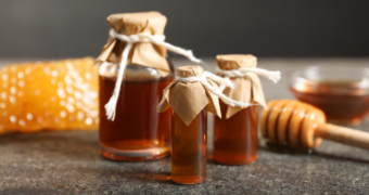Tinctura de propolis: beneficii, proprietăți, recomandări privind consumul