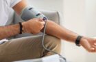 (P) Cum monitorizezi în mod corect tensiunea arterială acasă
